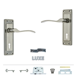 M7B10 - 2 Lever Lockset Lady Star 6"